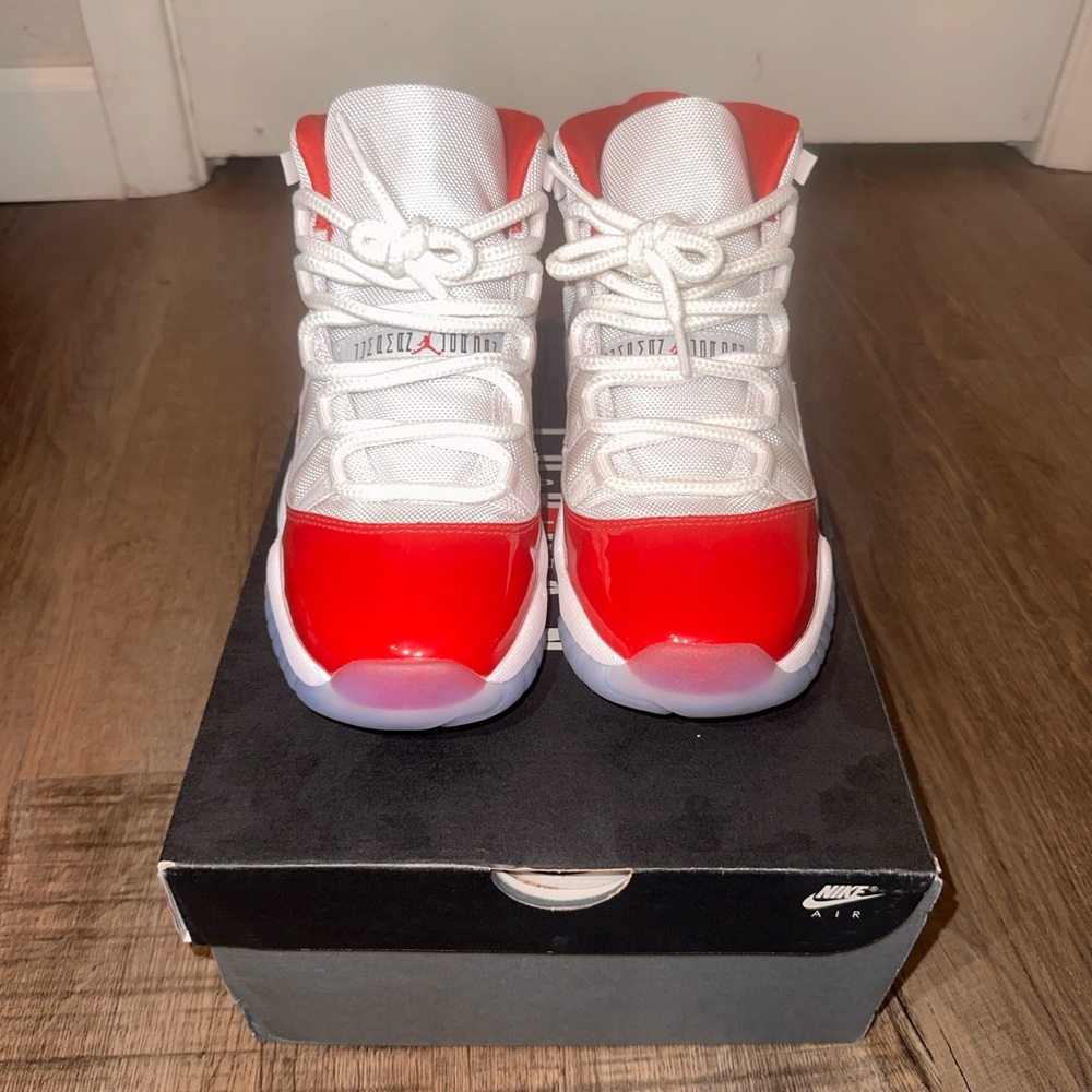 Jordan 11 Cherry Red, they are grade school size 6.5